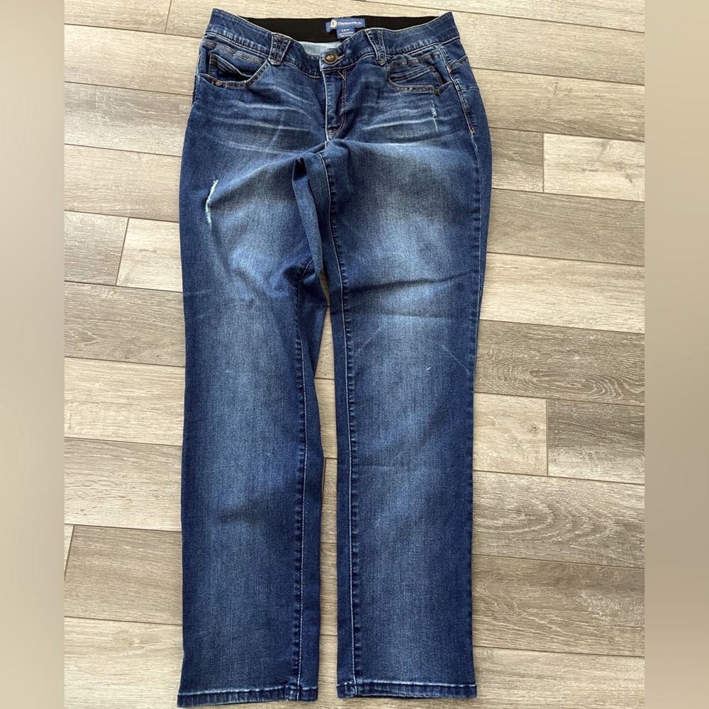 Democracy Jeans. Tummy Control. 14W.